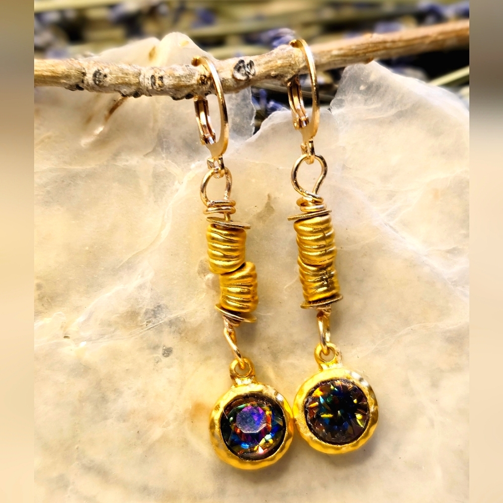 Artisan Volcano Crystal Earrings In Matte Hammered Gold Plated Earring